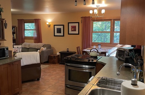 Brandon House | Cozy Cottage Escape on 123 acres