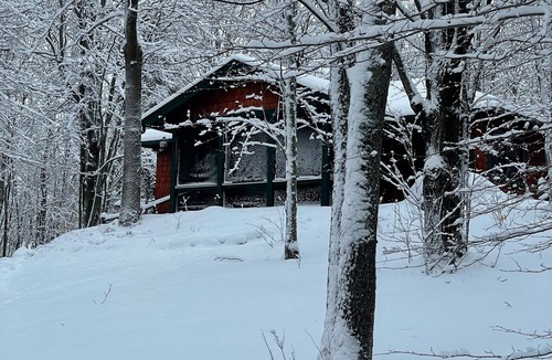 Brandon House | Cozy Cottage Escape on 123 acres