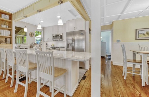 Saugatuck Cottage | Cozy Cottage for 8, Fire Pit + Short Walk to Town