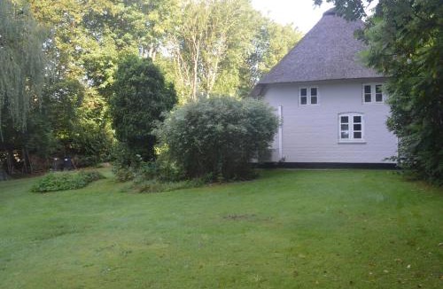 Middelfart House | Cozy cottage getaway Holse