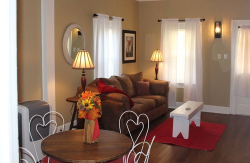 Bluff City Cottage | Cozy Cottage Getaway