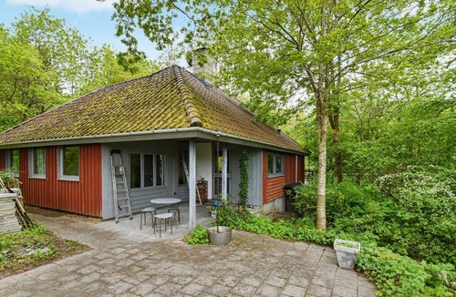 Vedelshave House | Cozy cottage in beautiful green surroundings on Nordfünen.