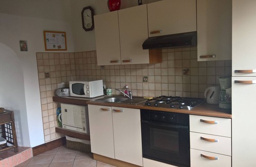 Lannion House | Cozy cottage in large wooded garden