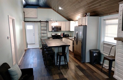 Pulaski House | Cozy Cottage in Sandy Pond 2