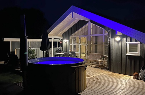 Næs House | Cozy cottage in scenic surroundings