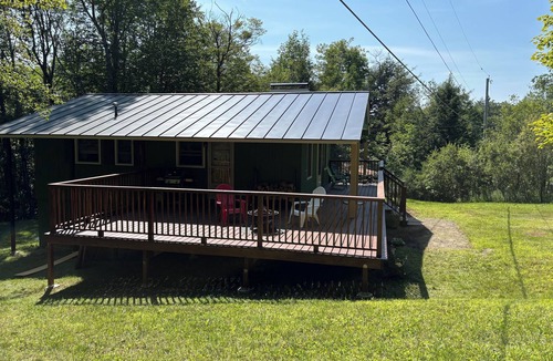 Stratton and Bromley Ski Areas Cottage | Cozy cottage in Winhall