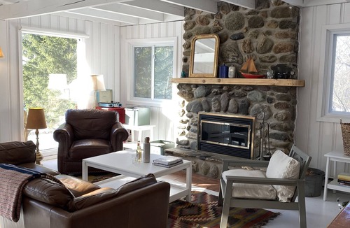 Sutton Ski Chalet | Cozy cottage life on a quiet road between the village and Mont Sutton 🎿🚴‍♂️🌟