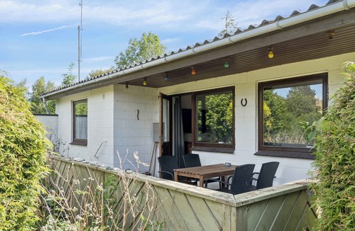 Fej House | Cozy cottage near beach and nature