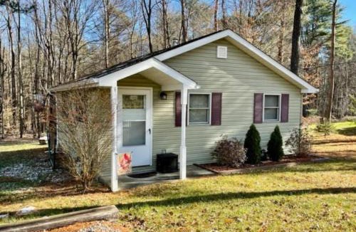 Vowinckel House | Cozy Cottage near Cook Forest Park, ANF