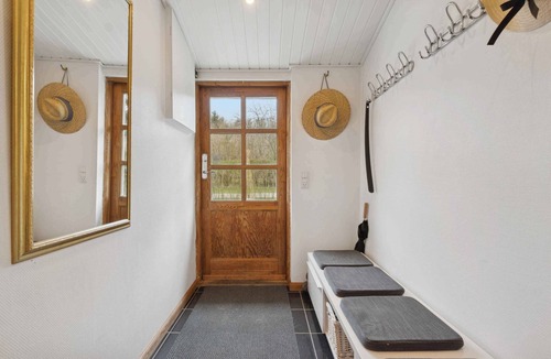 Borup House | Cozy cottage near swimming lake