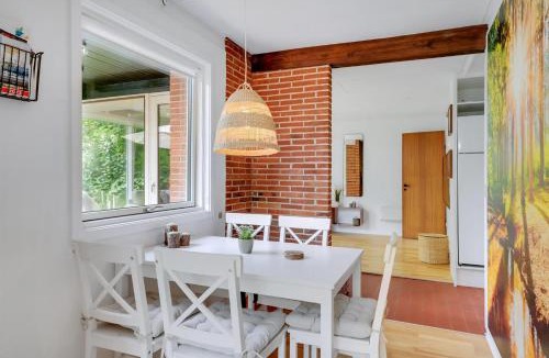Udsholt House | Cozy Cottage Near The Beautiful Rågeleje Beach