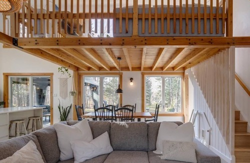 Eastman Cottage | Cozy cottage nestled on the west side of Mont-Orford.