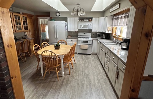 East Machias Cottage | Cozy Cottage on Hadley Lake