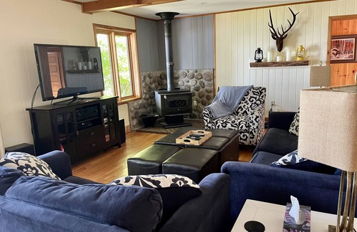 Batchawana Bay House | Cozy Cottage on Lake Superior with Private Beach