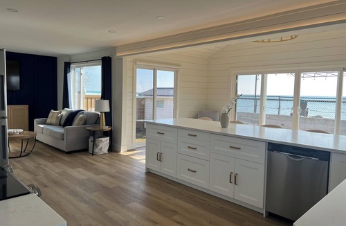 Leamington Cottage | Cozy Cottage on Lake Erie!