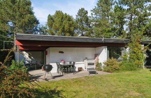 Hojby House | Cozy Cottage On Natural Plot