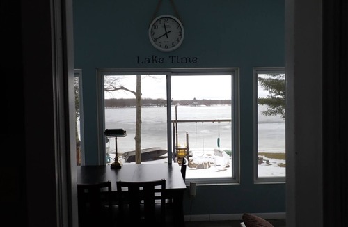 White Cloud Cottage | Cozy cottage on Robinson lake