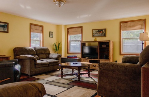Portlandville House | Cozy Cottage On The Susquehanna River
