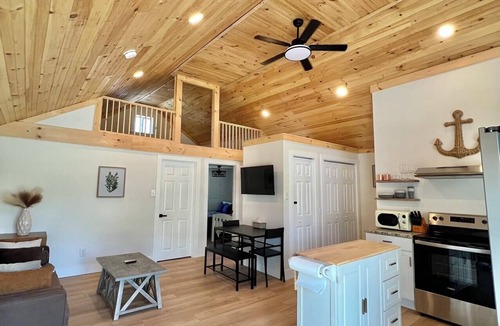 Town of Hastings House | Cozy Cottage on Oneida River