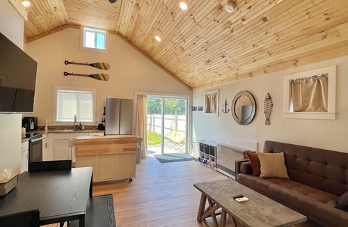 Town of Hastings House | Cozy Cottage on Oneida River