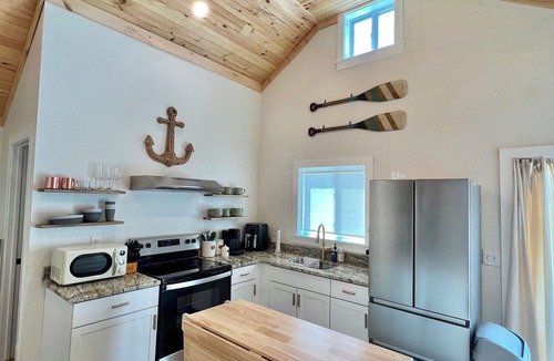 Town of Hastings House | Cozy Cottage on Oneida River