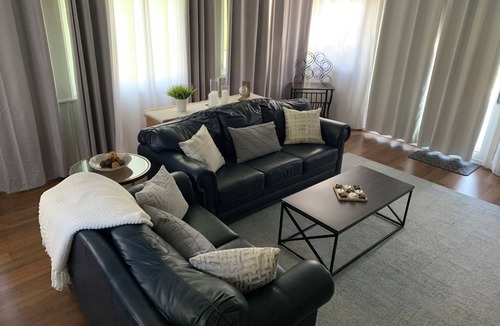 Plympton-Wyoming Cottage | Cozy Cottage Retreat at Lake Huron - Private Beach (Pet Friendly)