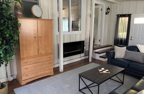 Plympton-Wyoming Cottage | Cozy Cottage Retreat at Lake Huron - Private Beach (Pet Friendly)