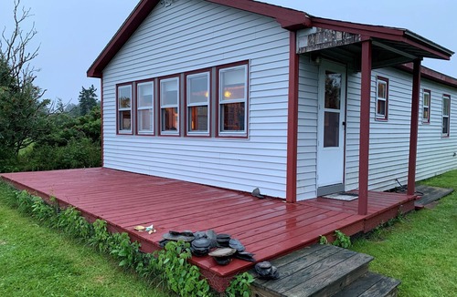 Lubec Cottage | Cozy cottage, steps from the beach.