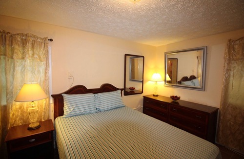 Cedar Grove House | ........Cozy Cottage