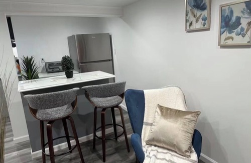 Hempstead House | Cozy Cottage