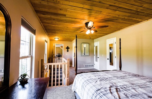 Bradford Other | Cozy Cottage