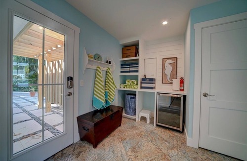Anna Maria Cottage | Cozy Cottage w private Beach Access,AC&WiFi -Quiet North End AMI. Tropical Oasis