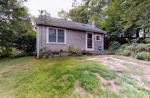 Woods Hole Cottage | Cozy cottage w/remodeled kitchen - less than a mile from Woods Hole Ferry