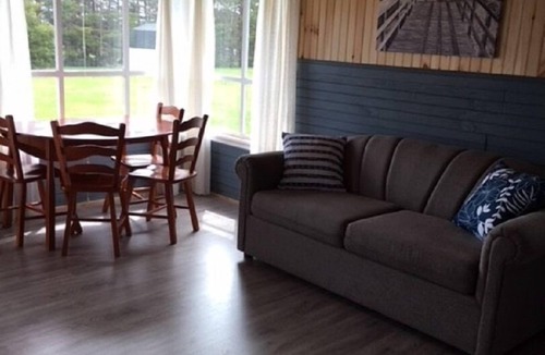 Tryon House | Cozy Cottage With Lots of Updates and new Appliences