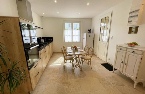 Poce-sur-Cisse Cottage | Cozy cottage with enclosed garden in Pocé-sur-Cisse
