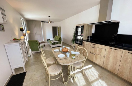 Poce-sur-Cisse Cottage | Cozy cottage with enclosed garden in Pocé-sur-Cisse