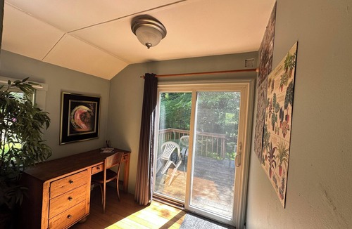 Mongaup Valley Cottage | Cozy Cottage with Woodstock Scavenger Hunt