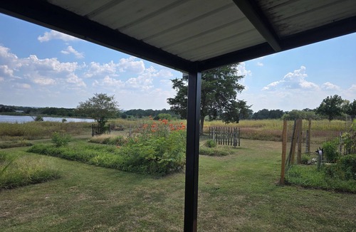 La Grange Cottage | Cozy Cottage With a View in La Grange