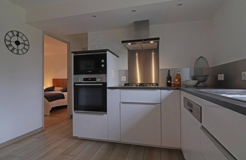 Ceauce Cottage | Cozy cottage with animals, garden and wifi included, peaceful setting in Normandy