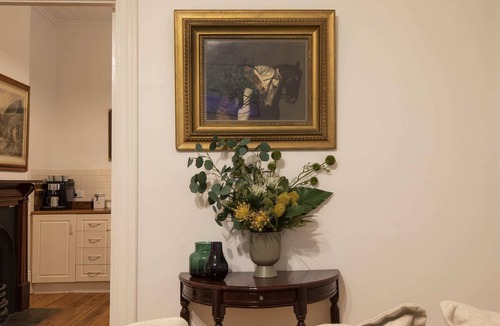 Basket Range House | Cozy cottage with breakfast