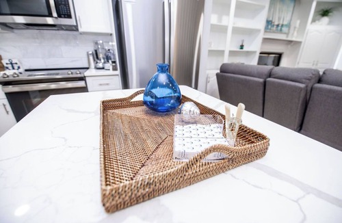 Arundel on the Bay House | Cozy Cottage with Beach Access