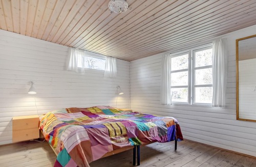 Hoeve Strand House | Cozy cottage with beautiful conservatory and great outdoor space.