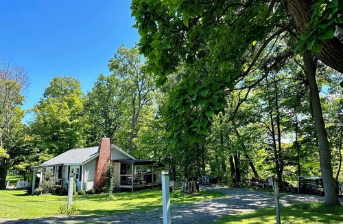 Waterport Cottage | Cozy cottage with direct river access - perfect for fishing or weekend escape