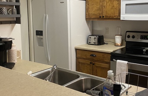 Abbeville Cottage | Cozy cottage with private boat dock on Lake Eufaula.