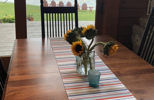 Valois Cottage | Cozy cottage, with exceptional views of Keuka Lake.