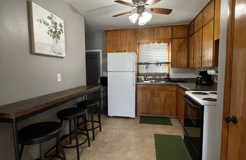 Council Bluffs House | Cozy Council Bluffs Bungalow 10 mins from Omaha