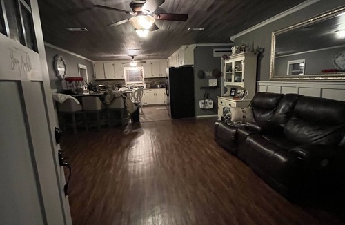 Genoa Cabin | Cozy Country Cabin