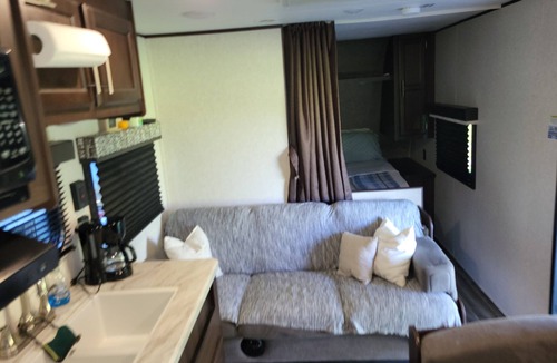 Evans Mills RV Rental | Cozy Country Camper!