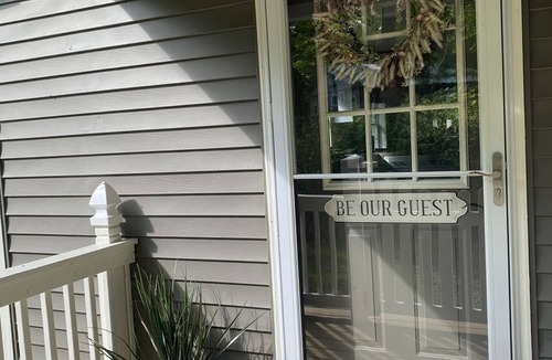 Johnsonville Cottage | Cozy Country Cottage