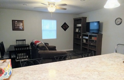 Powell Cottage | Cozy country hideaway just outside Neosho, No pets and No smoking
